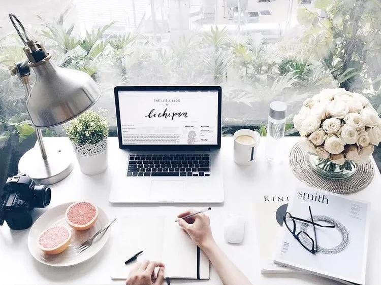 How to Use Technology to Keep Your Relationship Organized